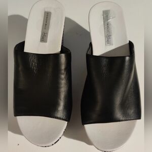 Tosca Blue Shoes Womens 37/6.5 Black And White Open Toe Platform Wedge...